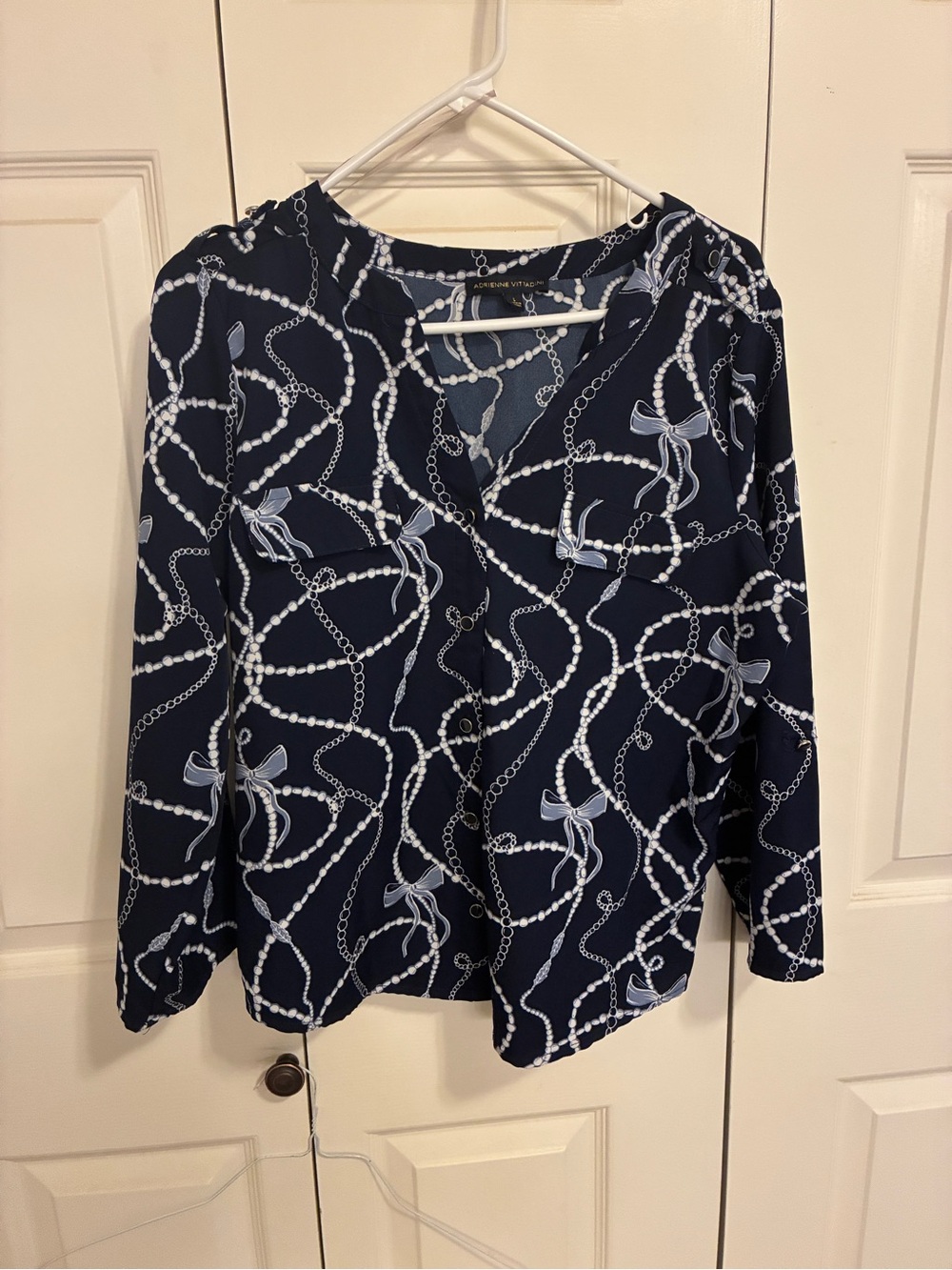 Adrienne Vittadini Navy and White Chain-Print V-Neck Blouse